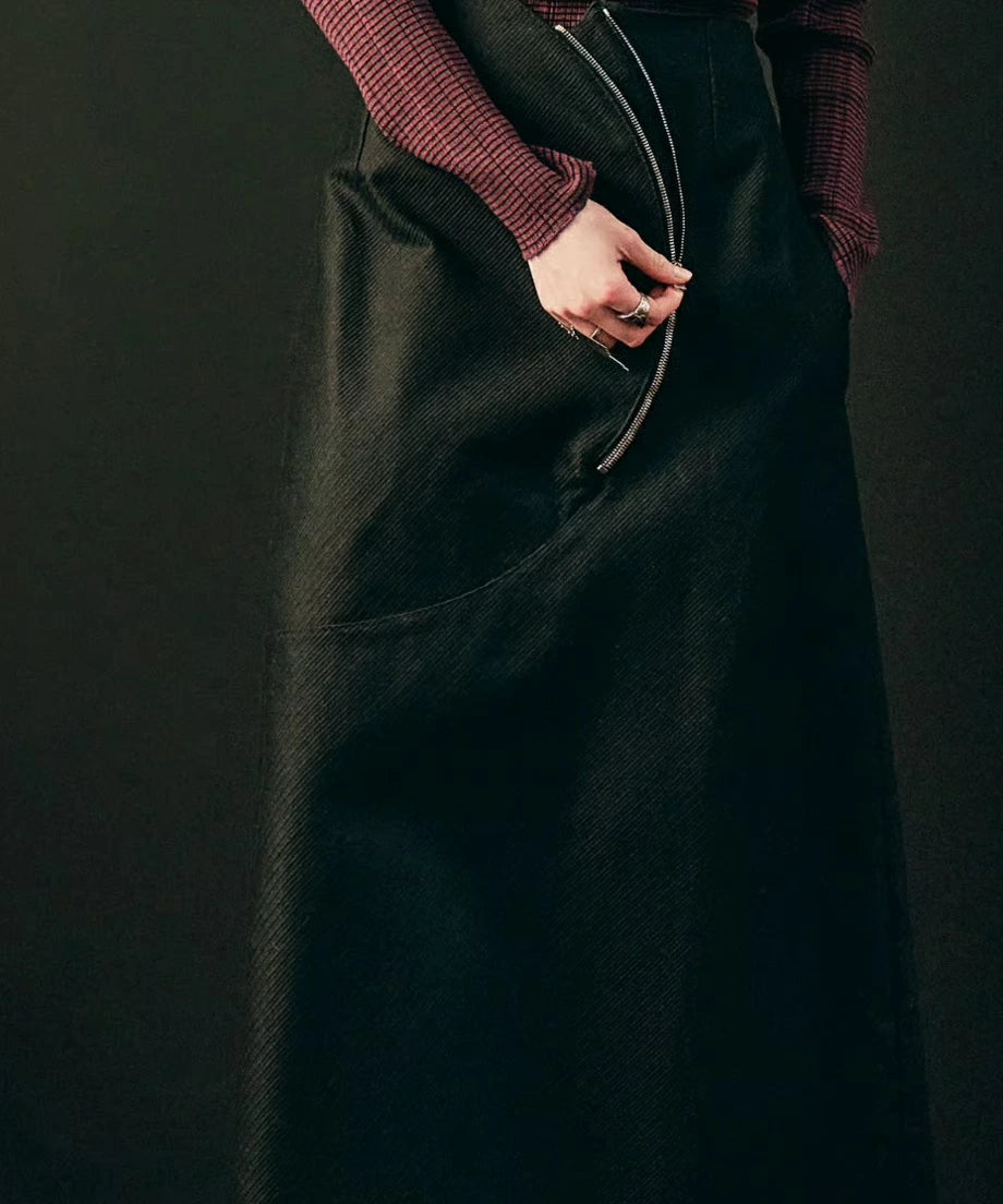 blackスカート