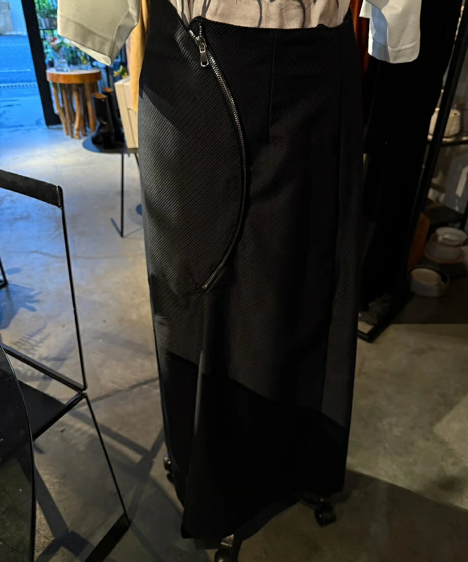 blackスカート